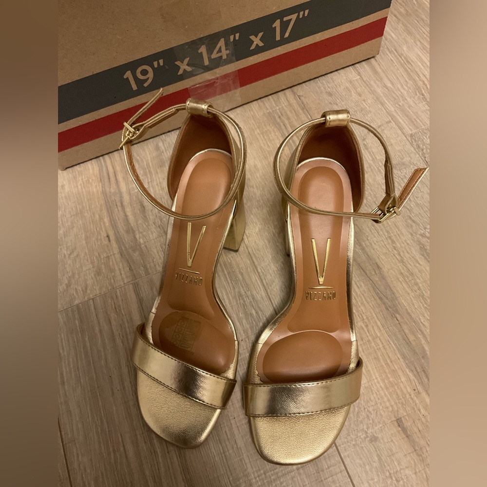 Vizzano gold heels